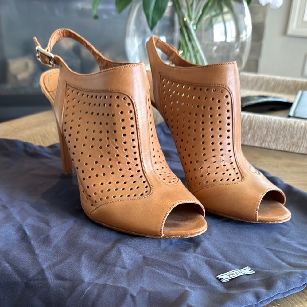 PRADA Tan Peep-Toe Heels - Picture 3 of 10